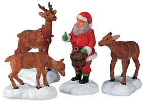Copia del SUPER OFFERTA LEMAX Santa Feeds Reindeer, Set Of 4 SKU: 52146